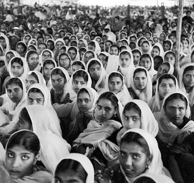 Sikh women at gurdwara in the 1950s